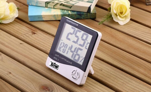 Digitale Wetterstation HTC-1: Hygrometer + Thermometer + Uhr + Alarm + Datum