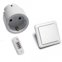 SPARSET-4e-plus: Wandsender mit 7-fach Timer + IT3-2300 Funkstecker + extra wetterfester Handsender